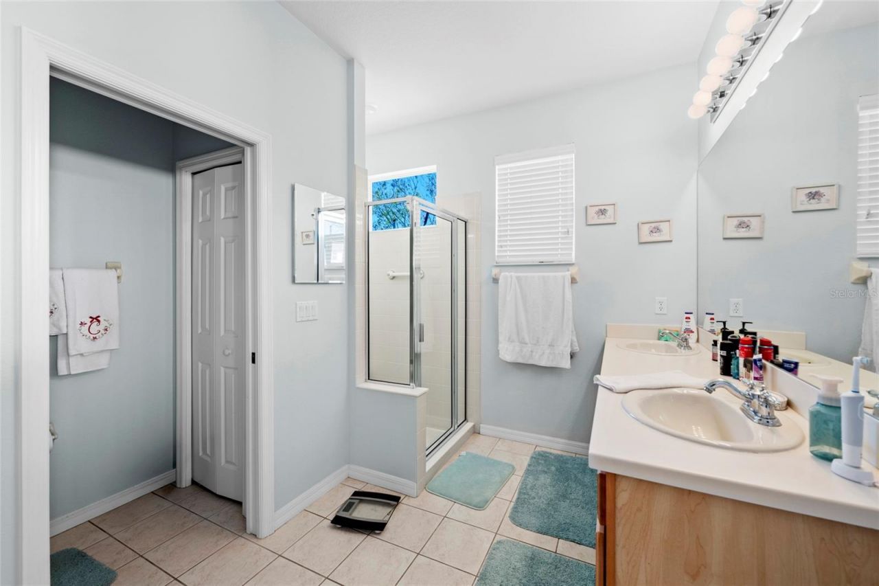 7708 32nd Street E, Sarasota, FL 34243 Photo