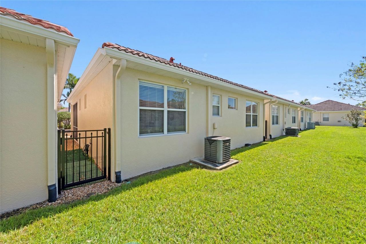 7708 32nd Street E, Sarasota, FL 34243 Photo