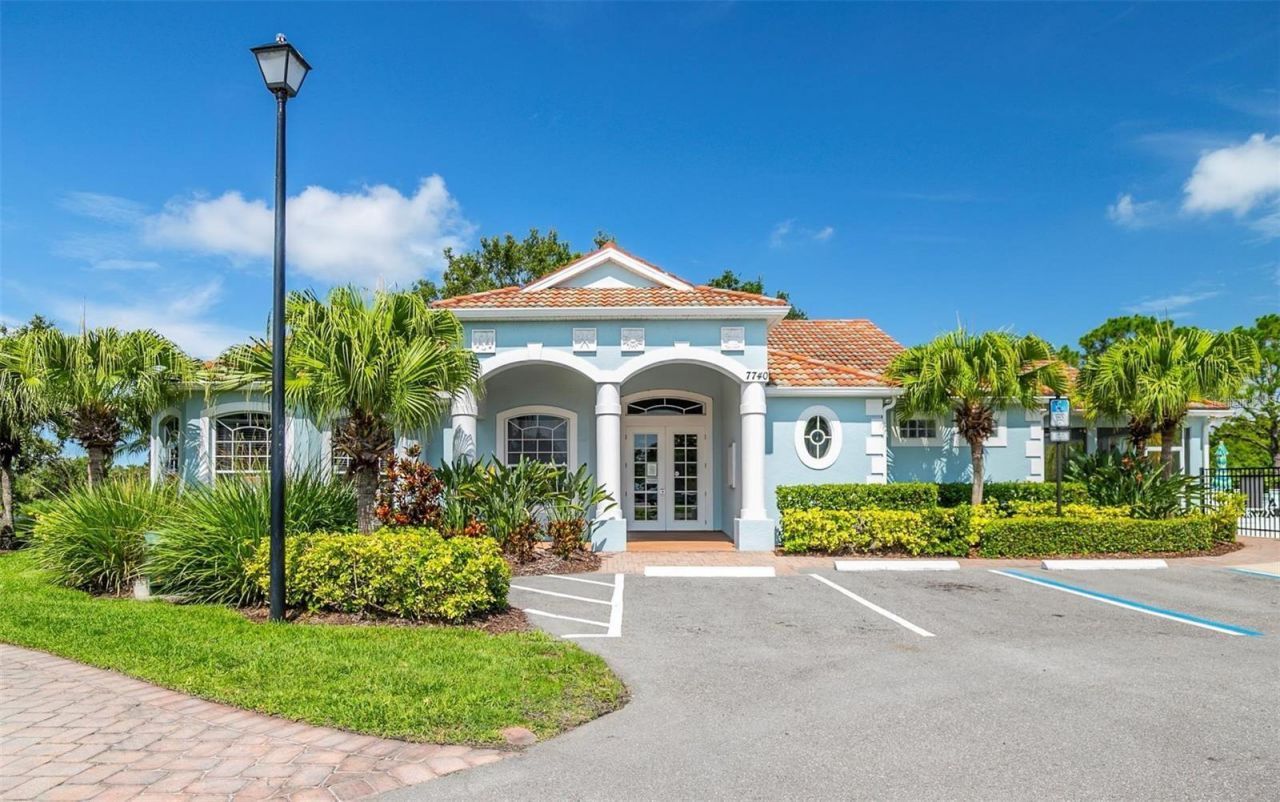 7708 32nd Street E, Sarasota, FL 34243 Photo