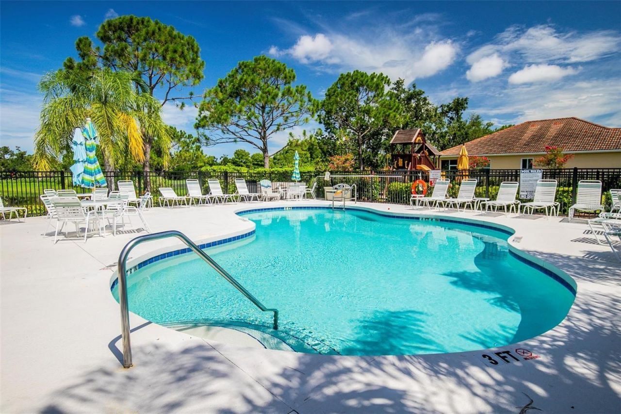 7708 32nd Street E, Sarasota, FL 34243 Photo