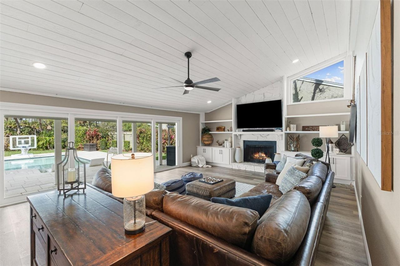 4009 Priory Circle, Tampa, FL 33618 Photo