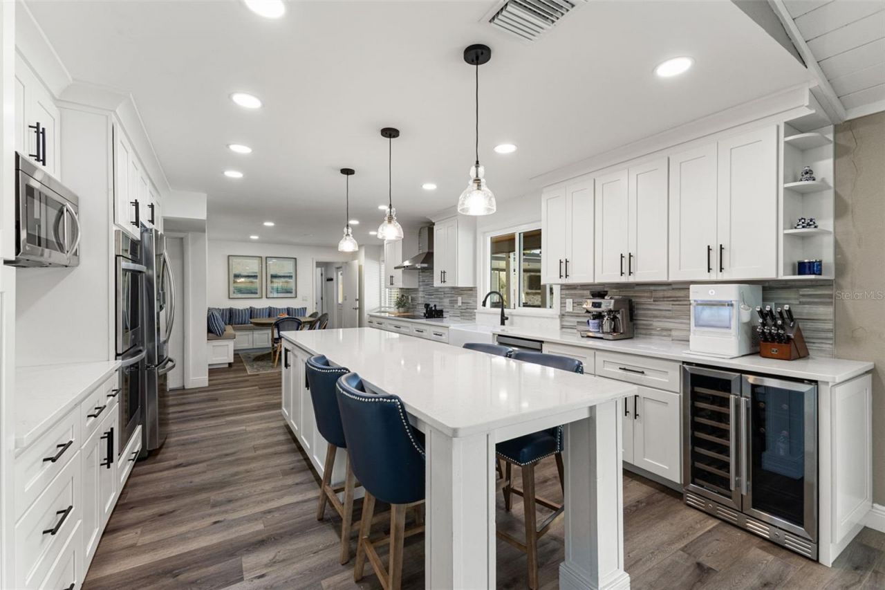 4009 Priory Circle, Tampa, FL 33618 Photo