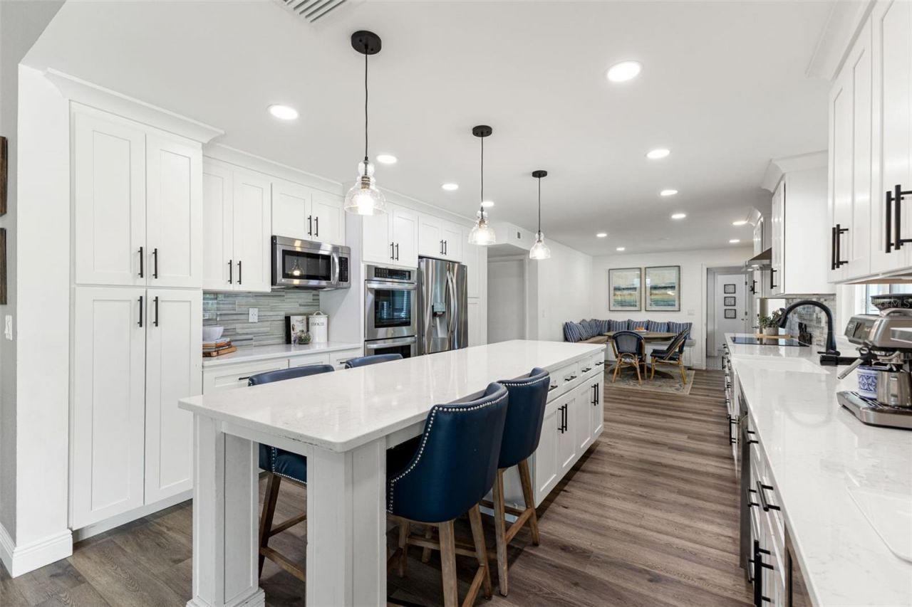 4009 Priory Circle, Tampa, FL 33618 Photo