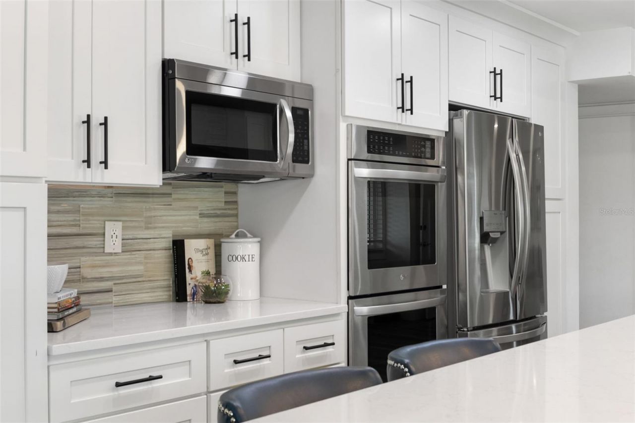 4009 Priory Circle, Tampa, FL 33618 Photo