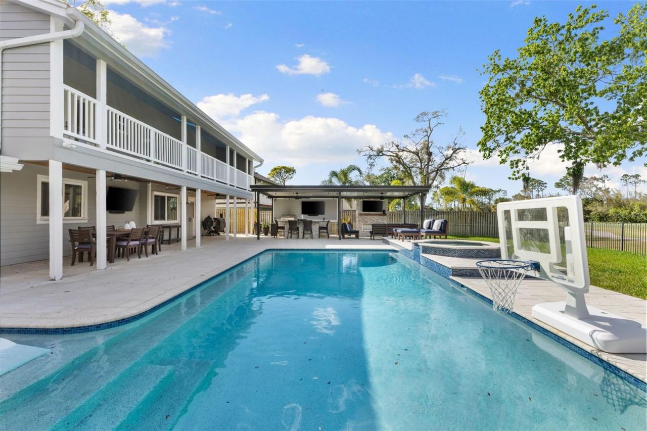 4009 Priory Circle, Tampa, FL 33618 Photo