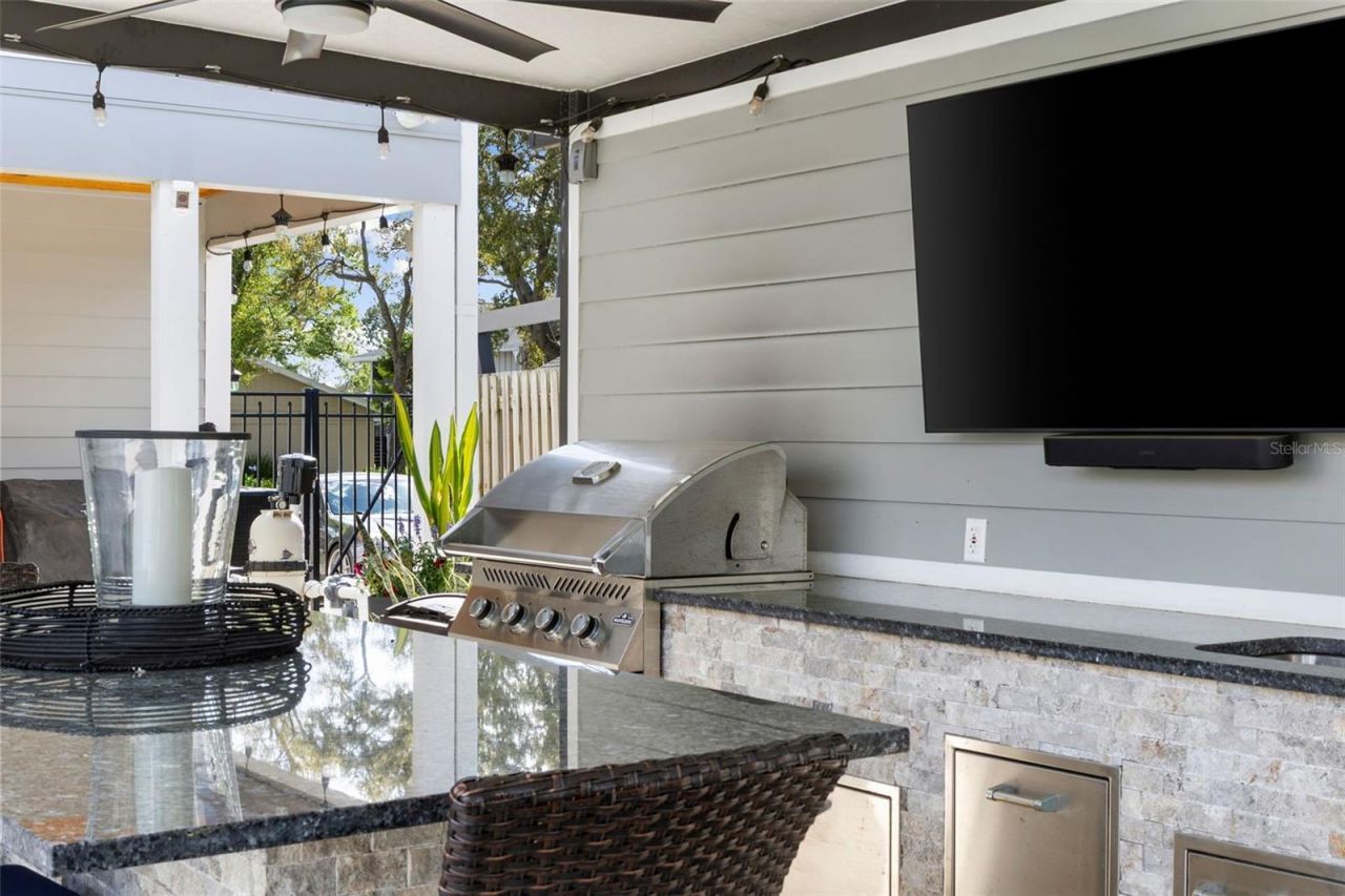 4009 Priory Circle, Tampa, FL 33618 Photo