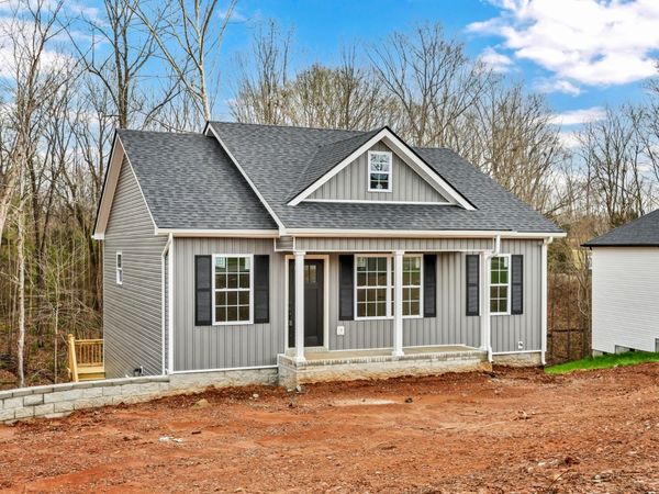 664 Chesterfield Cir, Clarksville, TN 37043