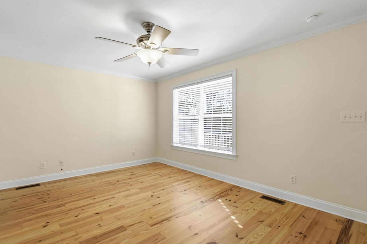 1124 5th Avenue Photo 14