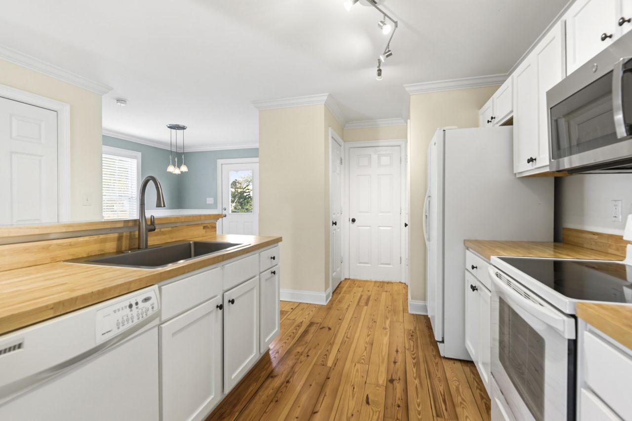 1124 5th Avenue Photo 7