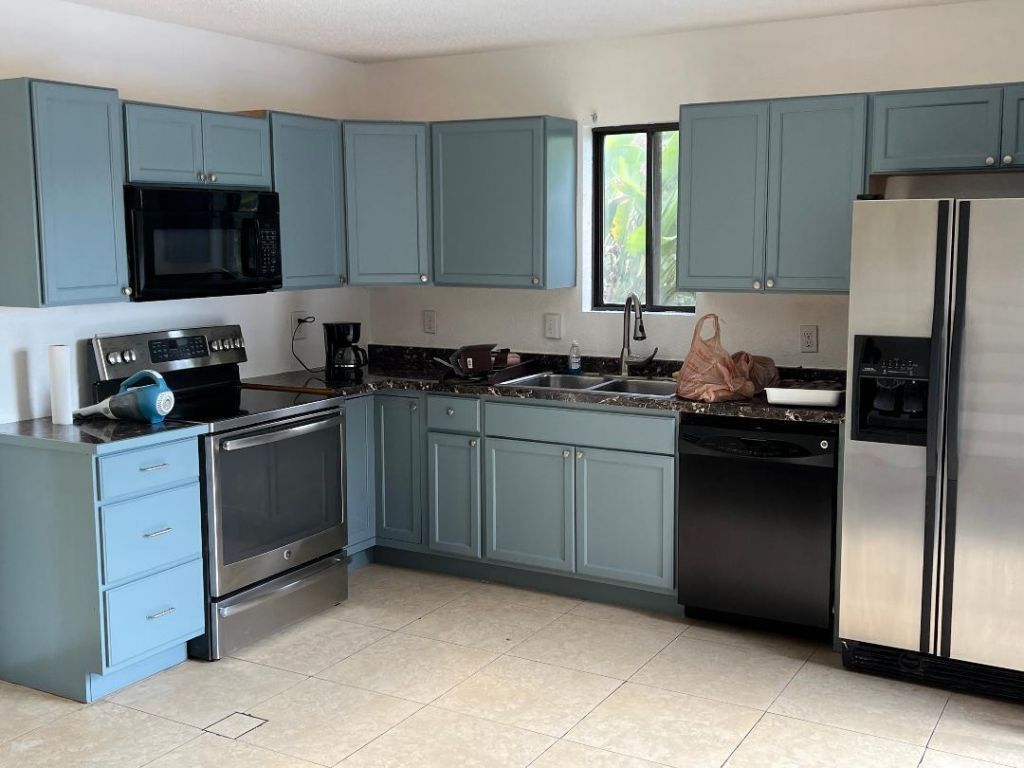 6003 Waterview Circle, Palm Springs, FL 33461 Main Photo