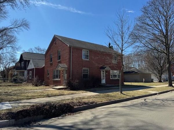 3645 N 37th STREET, Unit 3705 W Nas, Milwaukee, WI 53216