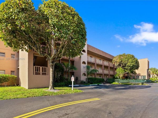 9540 Sunrise Lakes Blvd , Unit 103, Sunrise, FL 33322