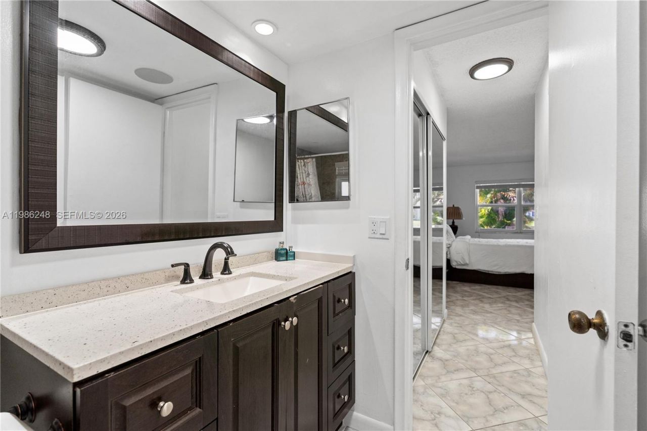 9540 Sunrise Lakes Blvd , Unit 103, Sunrise, FL 33322 Photo