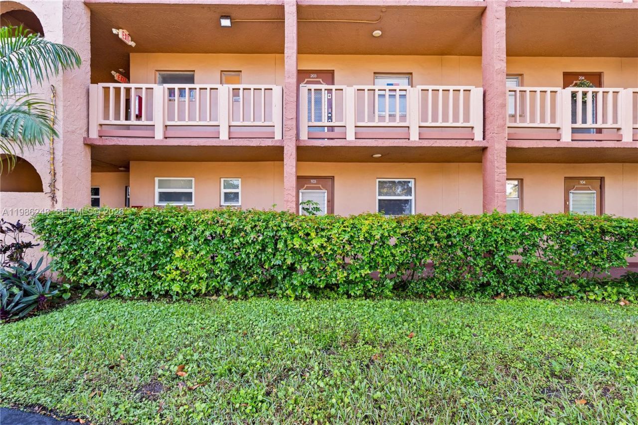 9540 Sunrise Lakes Blvd , Unit 103, Sunrise, FL 33322 Photo