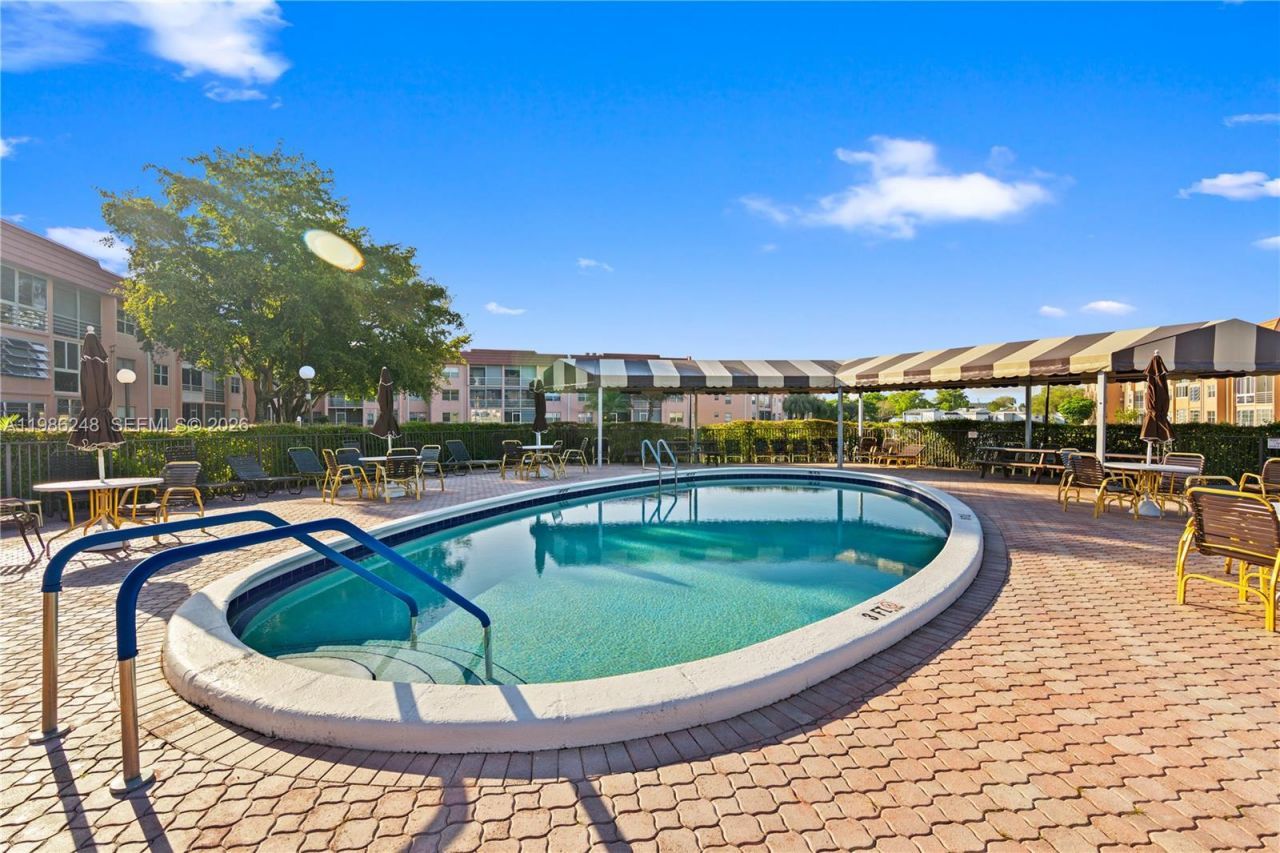 9540 Sunrise Lakes Blvd , Unit 103, Sunrise, FL 33322 Photo