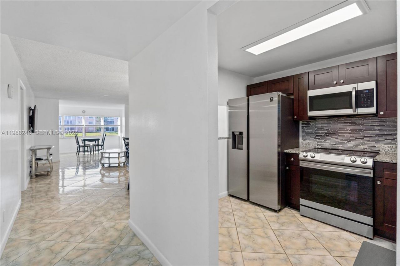 9540 Sunrise Lakes Blvd , Unit 103, Sunrise, FL 33322 Photo