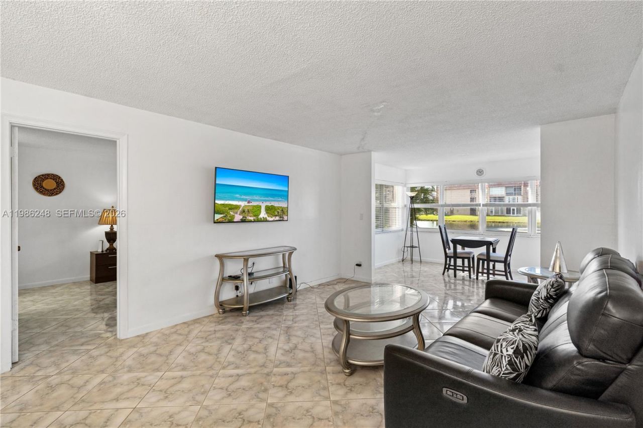 9540 Sunrise Lakes Blvd , Unit 103, Sunrise, FL 33322 Photo