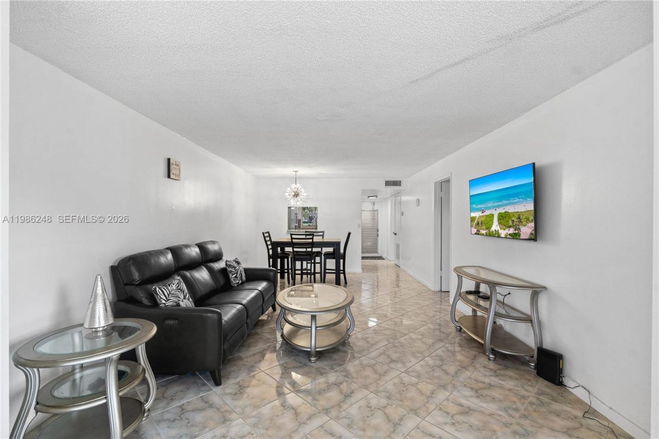 9540 Sunrise Lakes Blvd , Unit 103, Sunrise, FL 33322 Photo