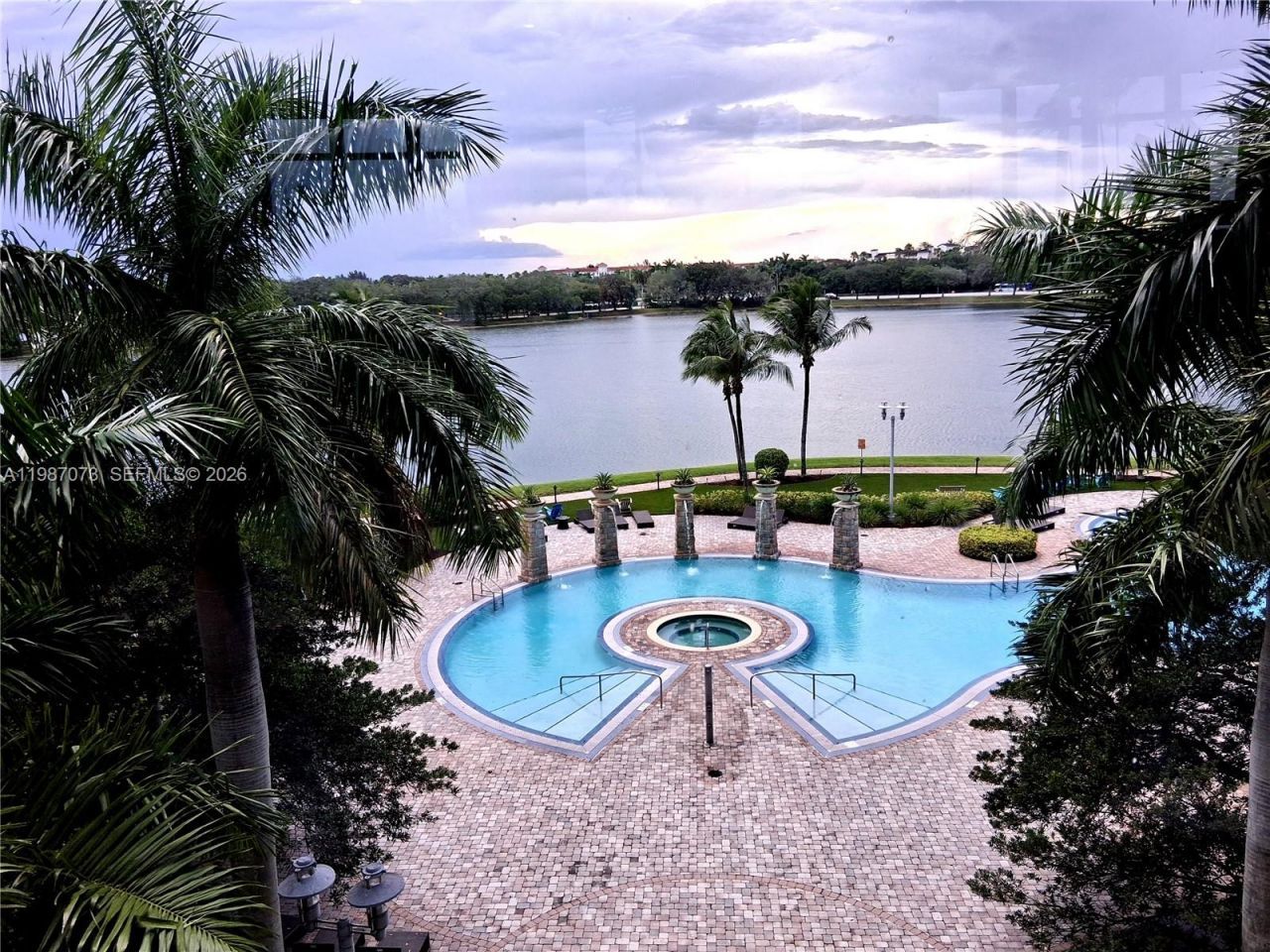 2641 N Flamingo Rd, Unit 2607N, Sunrise, FL 33323 Photo