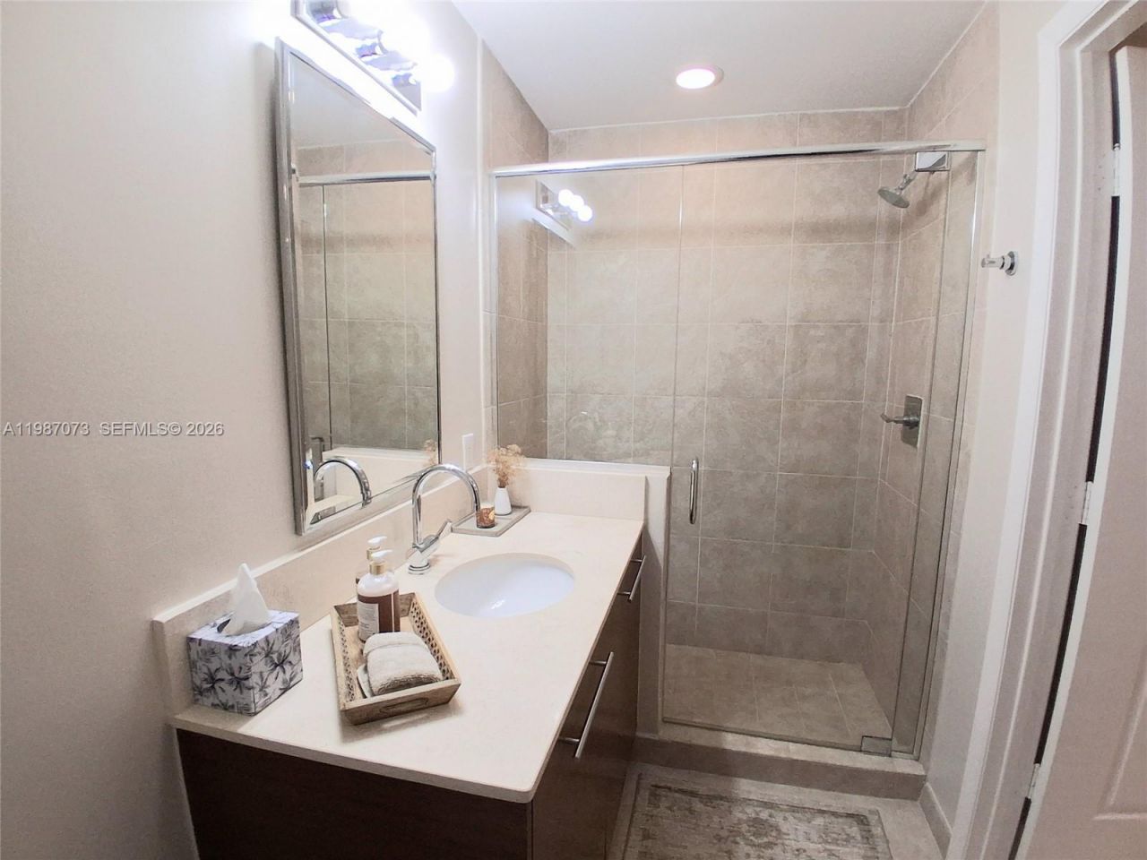2641 N Flamingo Rd, Unit 2607N, Sunrise, FL 33323 Photo