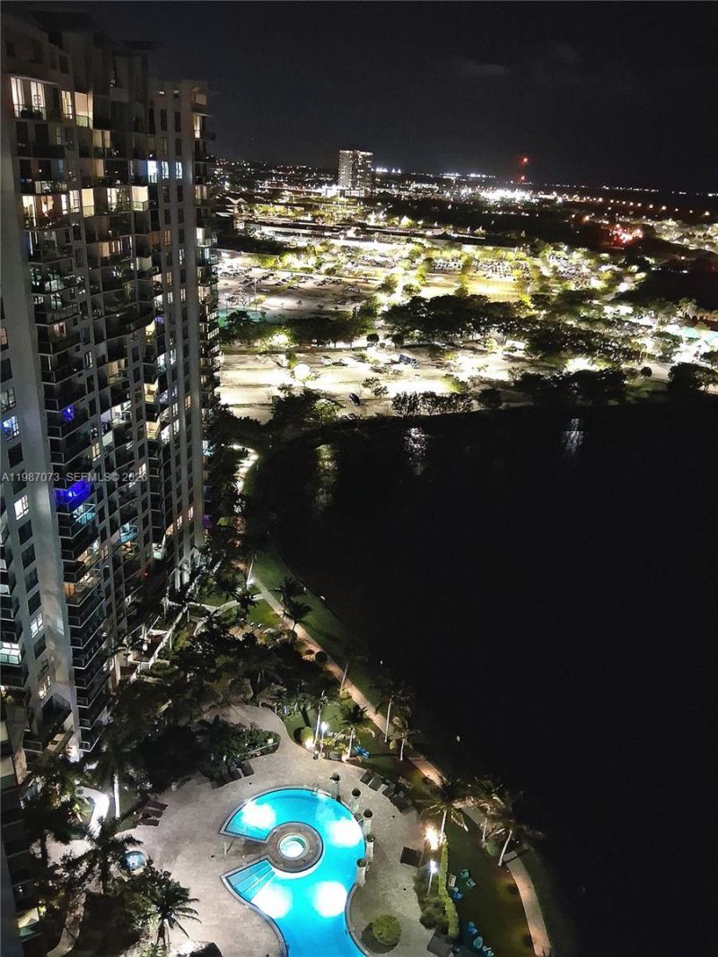 2641 N Flamingo Rd, Unit 2607N, Sunrise, FL 33323 Photo