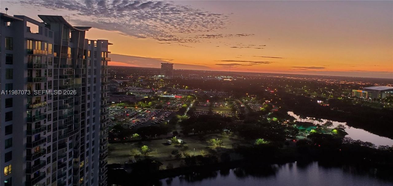 2641 N Flamingo Rd, Unit 2607N, Sunrise, FL 33323 Photo