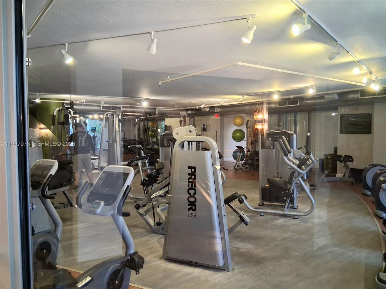 2641 N Flamingo Rd, Unit 2607N, Sunrise, FL 33323 Photo