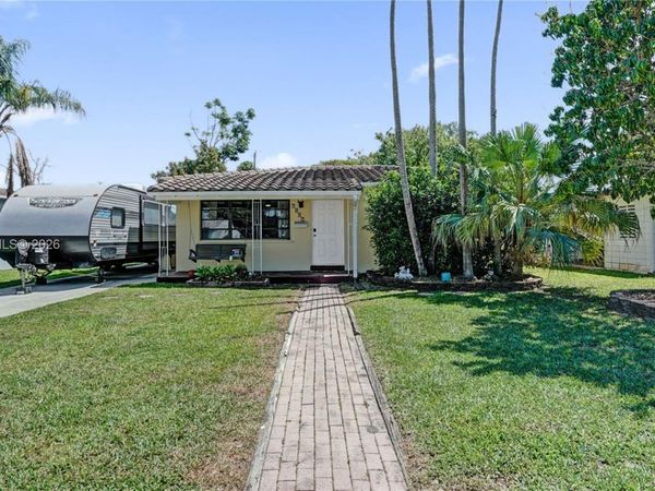 1007 N 31st Rd, Hollywood, FL 33021