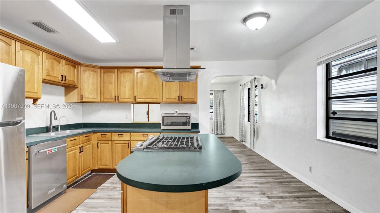 1007 N 31st Rd , Hollywood, FL 33021 Photo