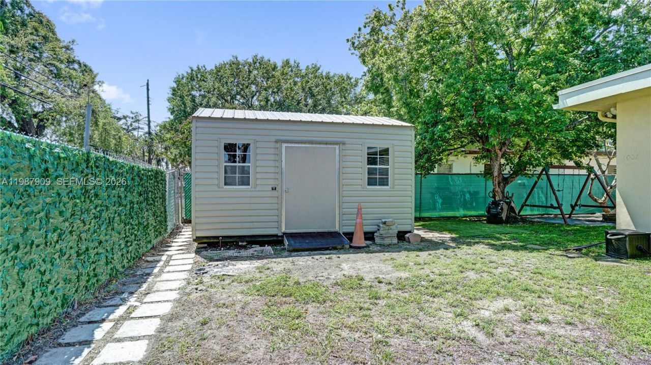 1007 N 31st Rd , Hollywood, FL 33021 Photo