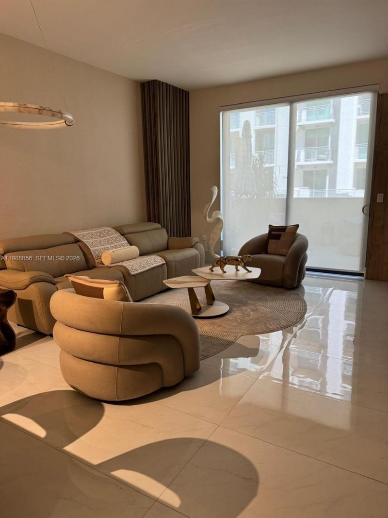 301 Altara Ave, Unit 403, Coral Gables, FL 33146 Photo