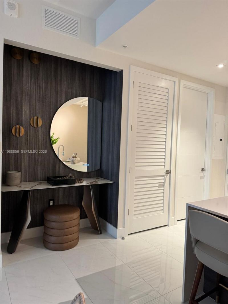 301 Altara Ave, Unit 403, Coral Gables, FL 33146 Photo