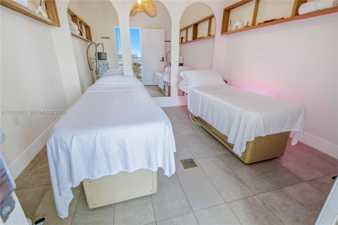 239 SW 9th St , Unit 802, Miami, FL 33130 Photo