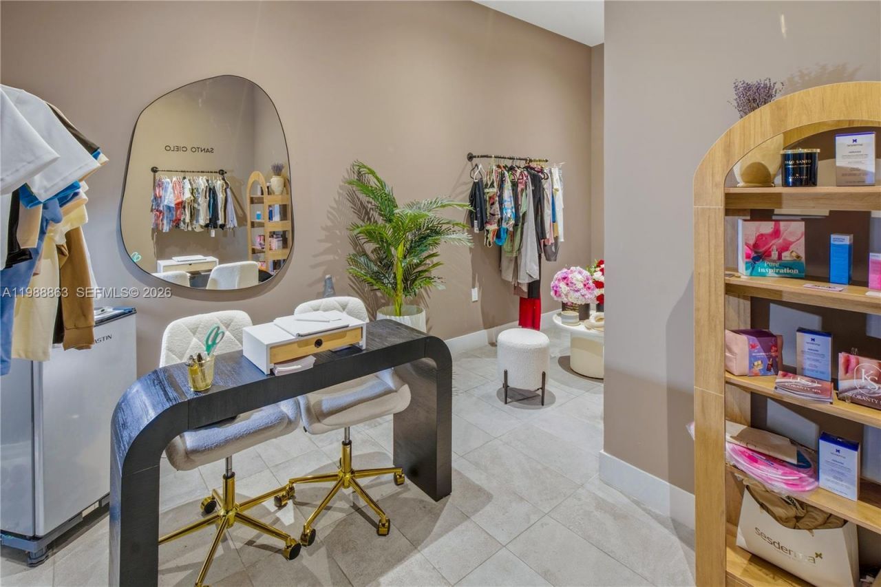 239 SW 9th St , Unit 802, Miami, FL 33130 Photo