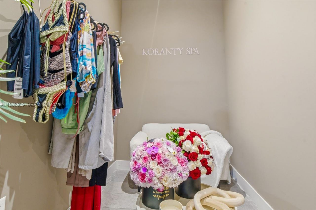 239 SW 9th St , Unit 802, Miami, FL 33130 Photo