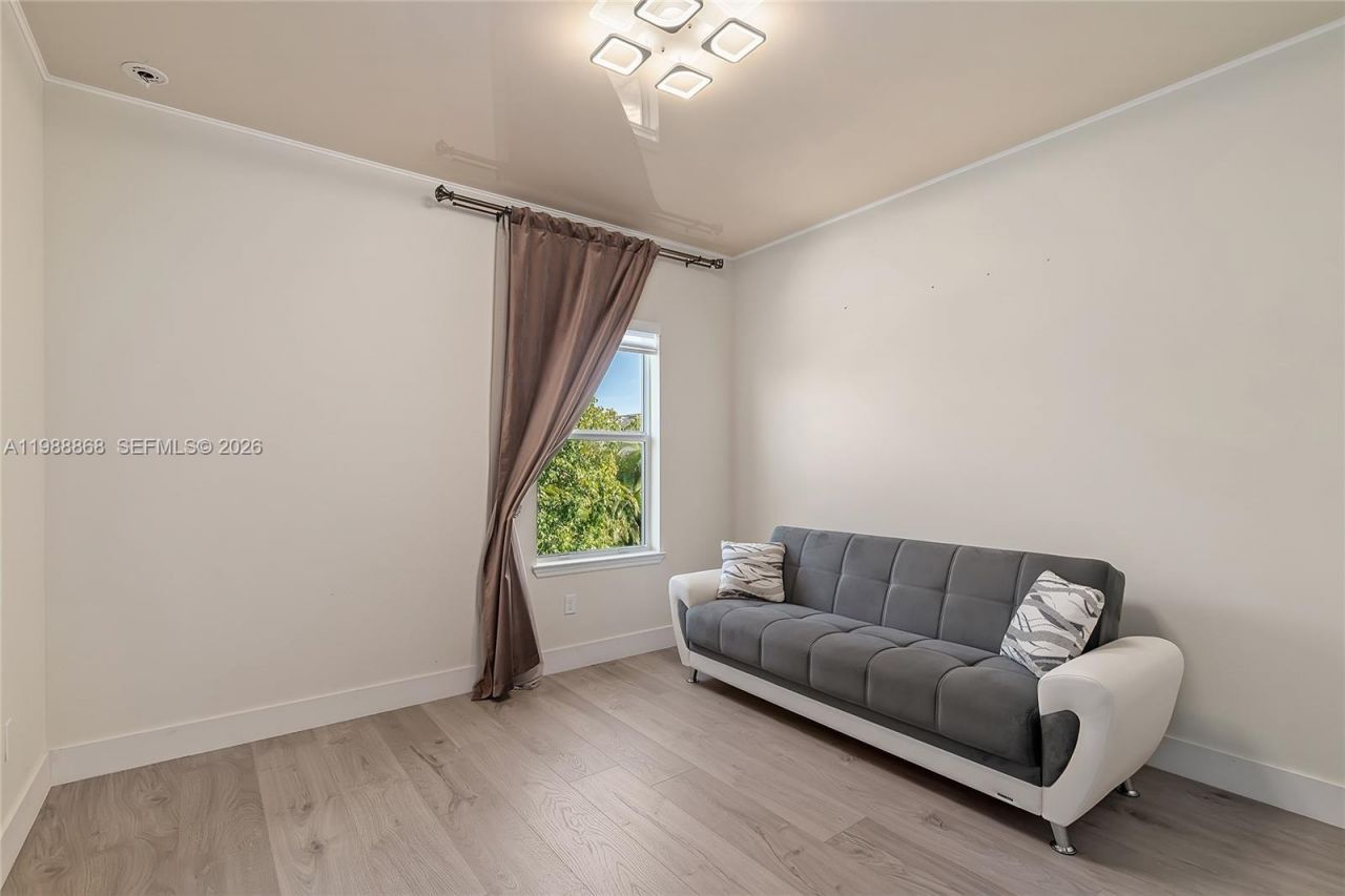 1475 Silk Oak Dr , Hollywood, FL 33021 Photo