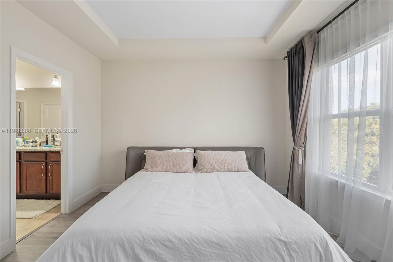 1475 Silk Oak Dr , Hollywood, FL 33021 Photo