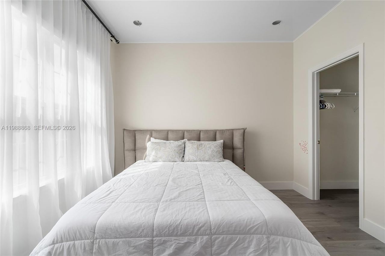 1475 Silk Oak Dr , Hollywood, FL 33021 Photo