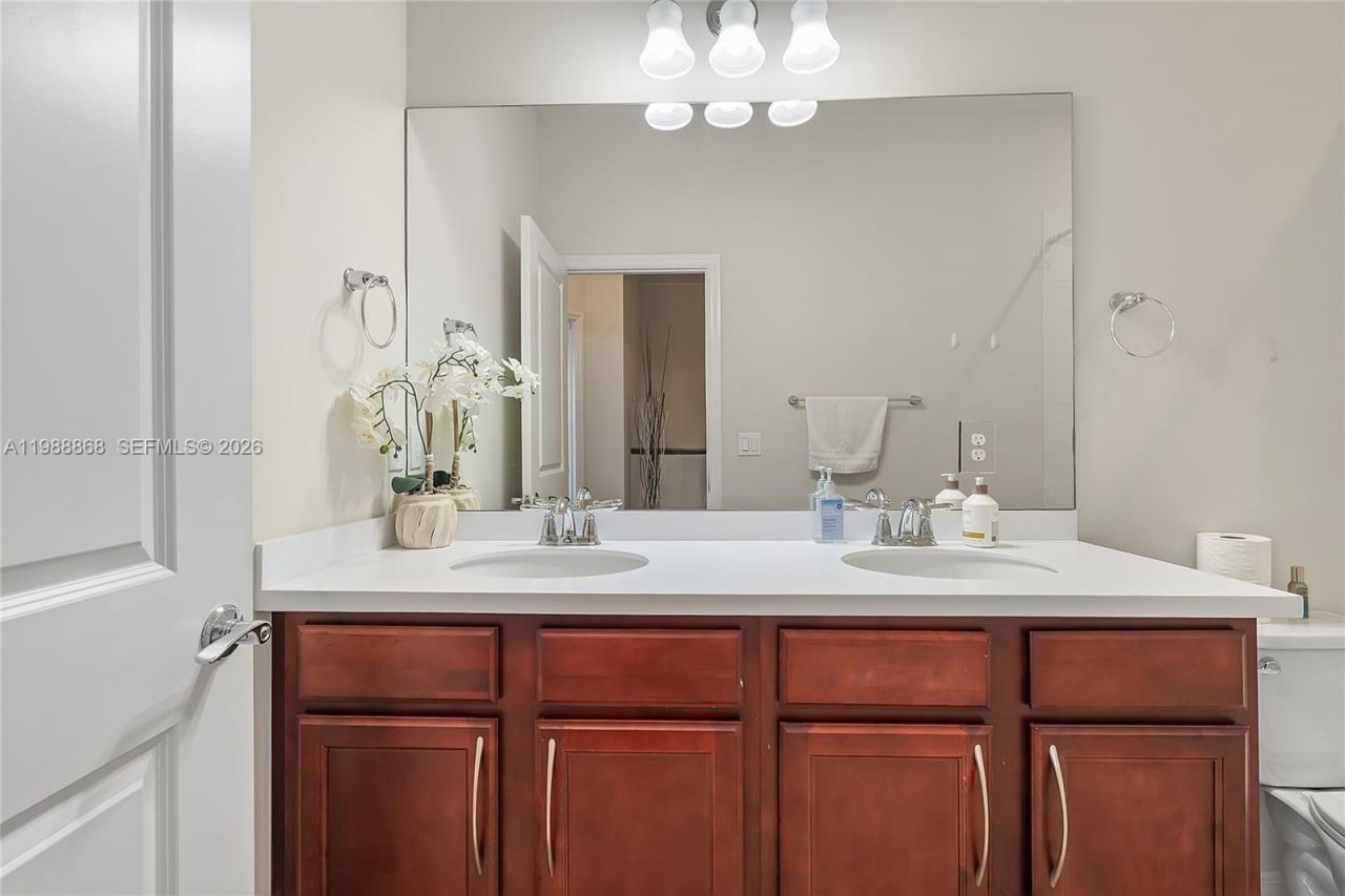 1475 Silk Oak Dr , Hollywood, FL 33021 Photo