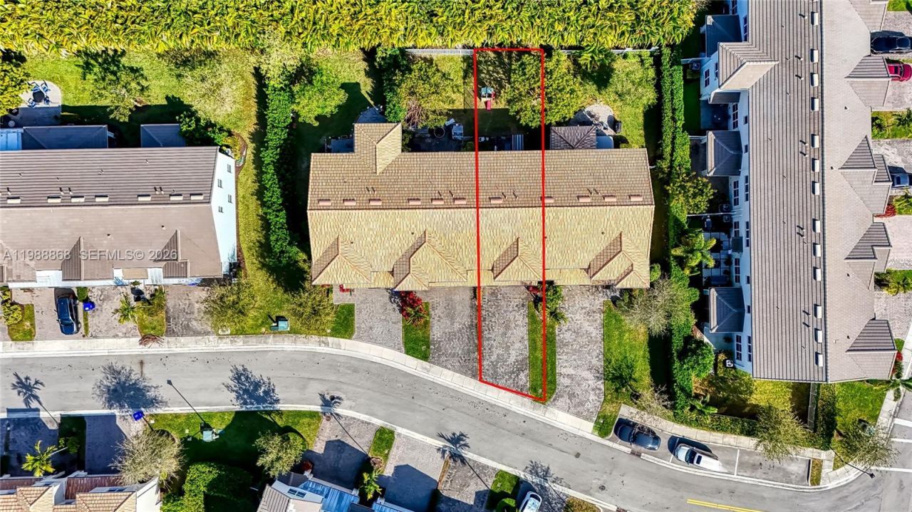 1475 Silk Oak Dr , Hollywood, FL 33021 Photo