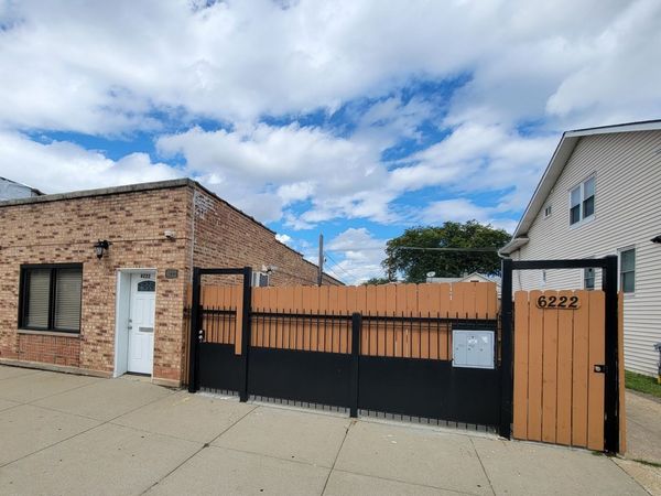 6222 W Addison Street , Unit 2, Chicago, IL 60634