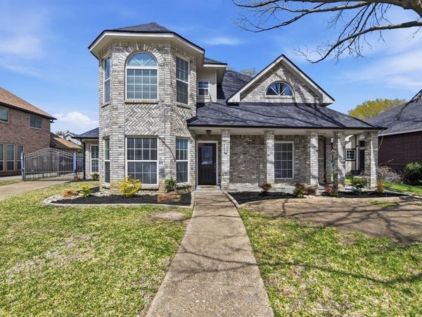 3426 Knob Oak Drive, Grapevine, TX 76051