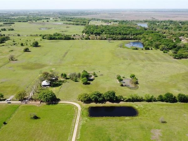 10702 Lagow Lane , Scurry, TX 75158