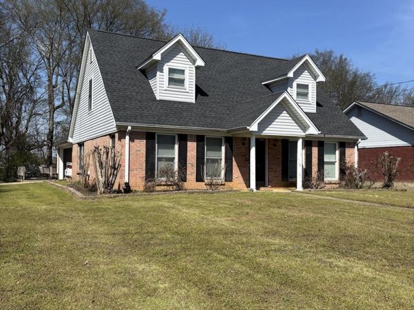 2608 Teakwood Ln., Tupelo, MS 38801