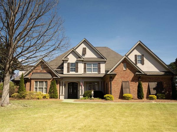 914 Dogwood Dr., Tupelo, MS 38801