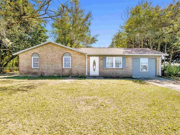 4350 Pine Villa Cir, Pace, FL 32571