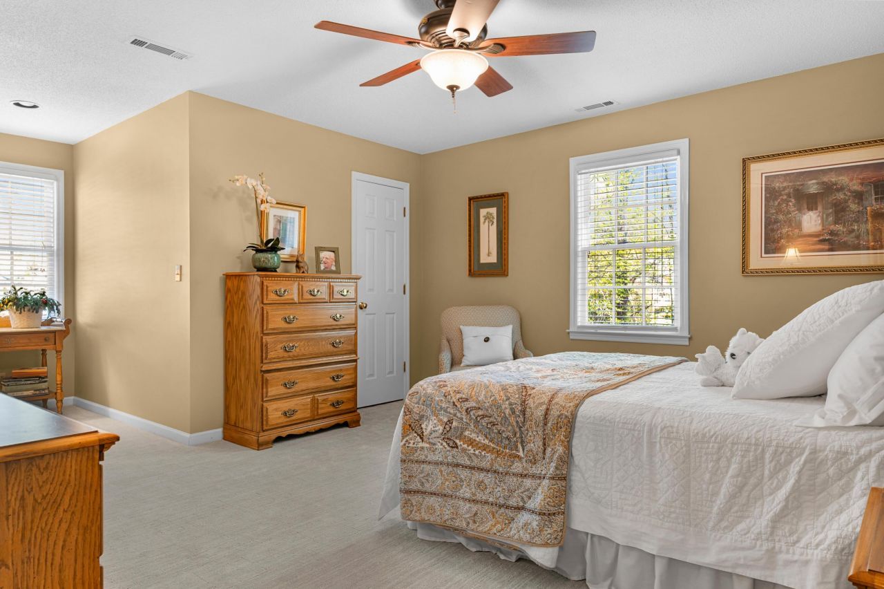 3197 NE Dibble Street Photo 31