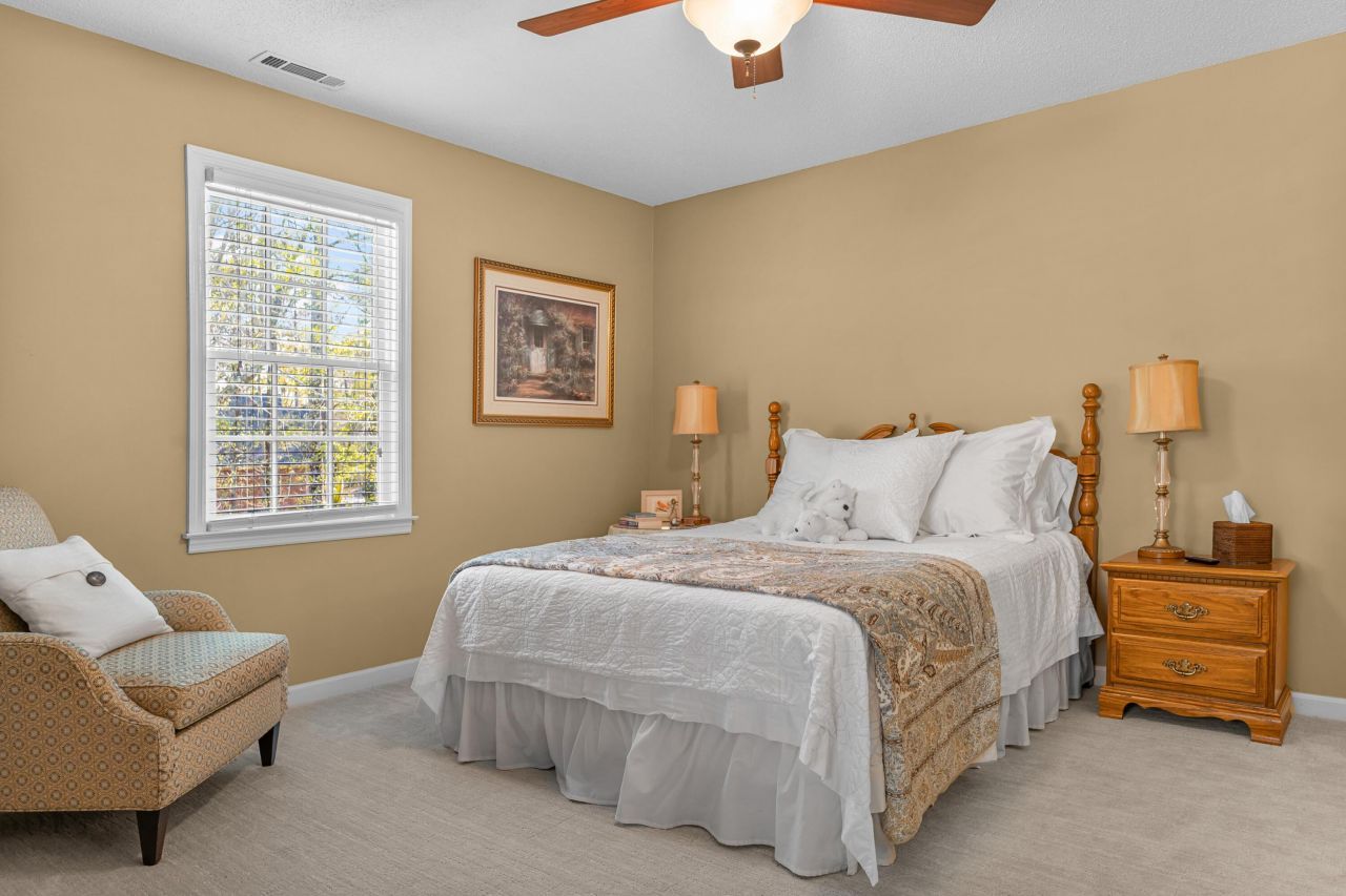 3197 NE Dibble Street Photo 32