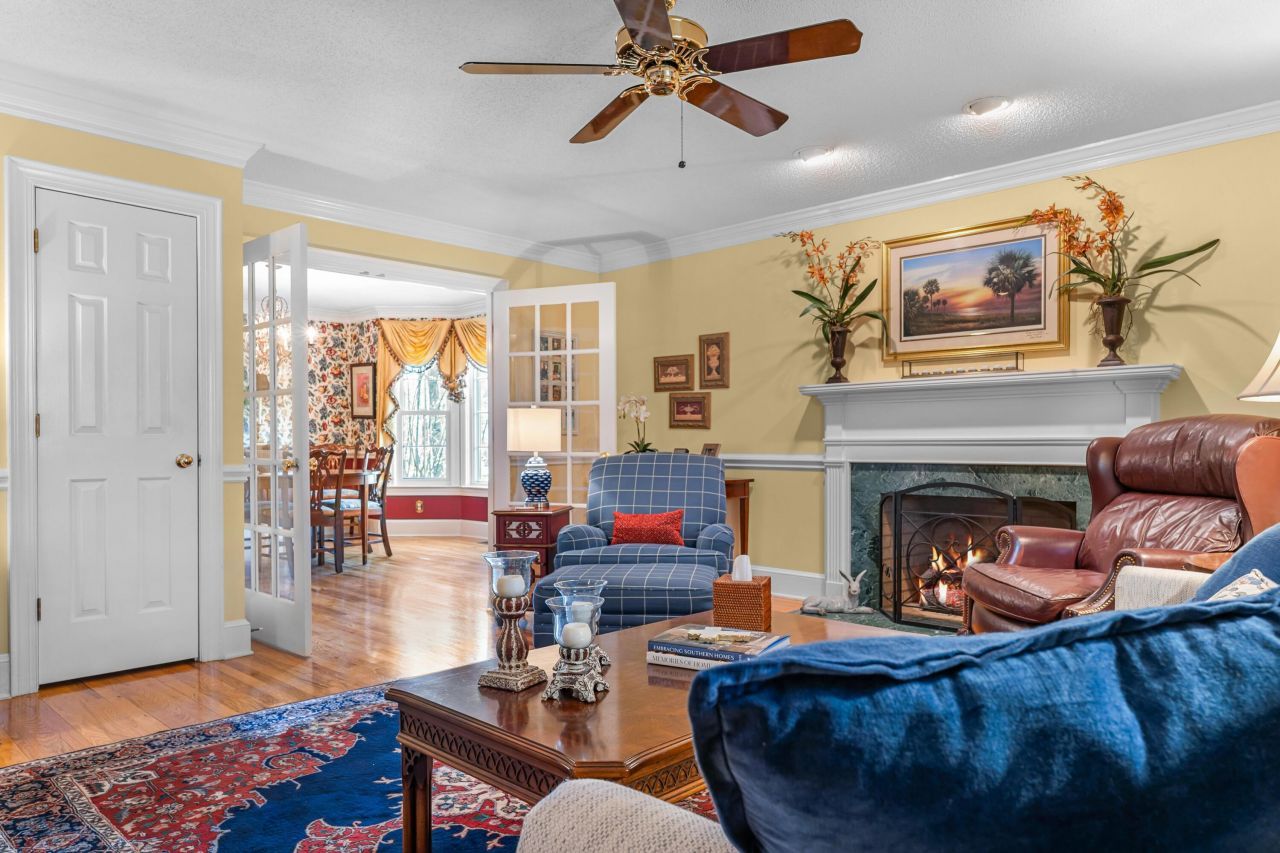 3197 NE Dibble Street Photo 7