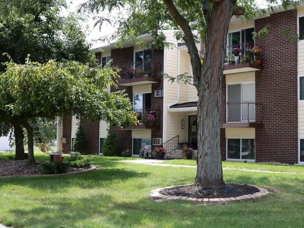 121 N West Street, Unit 22, Crown Point, IN 46307